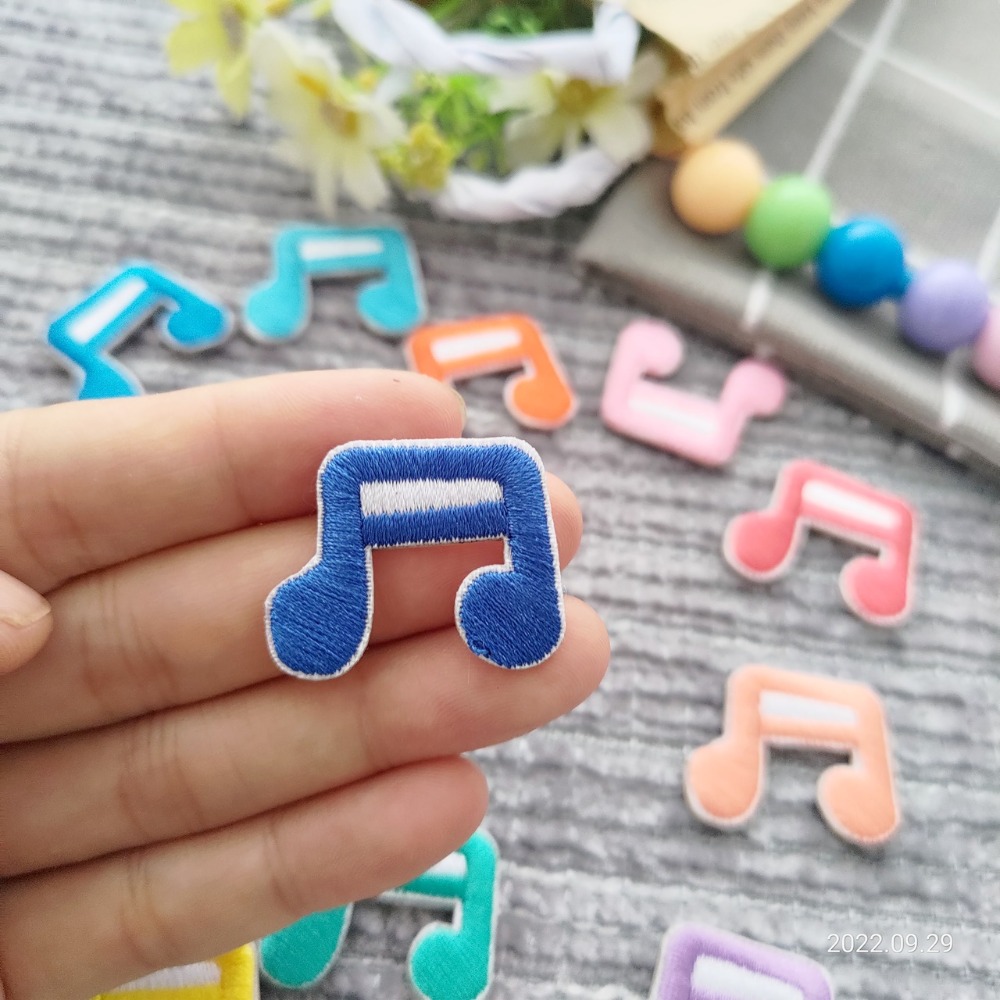 【皮卡布】免熨燙 A6 音符 刺繡布貼紙 貼紙 徽章 布貼 手帳貼紙 刺繡布貼 貼紙 自黏布貼 刺繡裝飾貼 patch-規格圖7