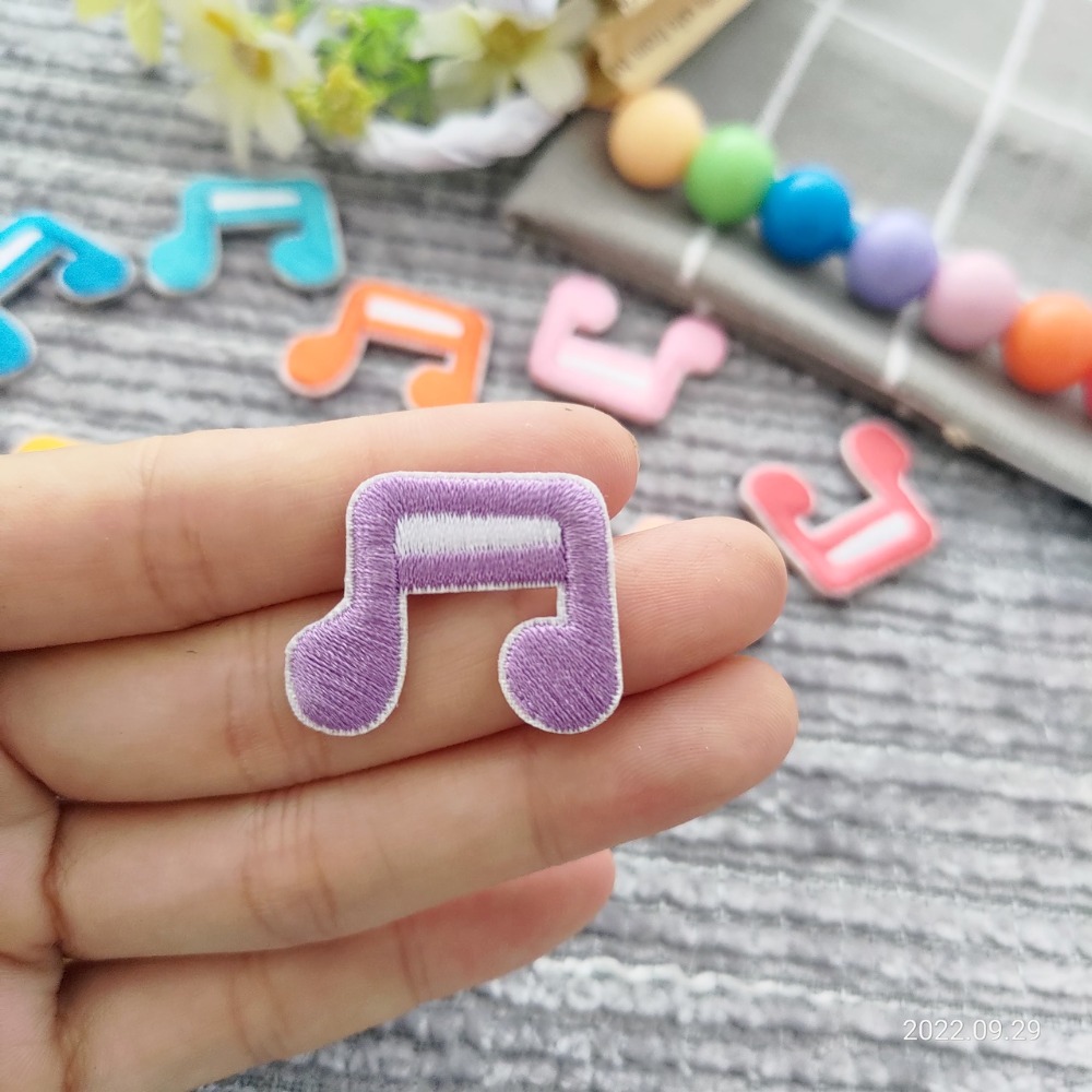 【皮卡布】免熨燙 A6 音符 刺繡布貼紙 貼紙 徽章 布貼 手帳貼紙 刺繡布貼 貼紙 自黏布貼 刺繡裝飾貼 patch-規格圖7