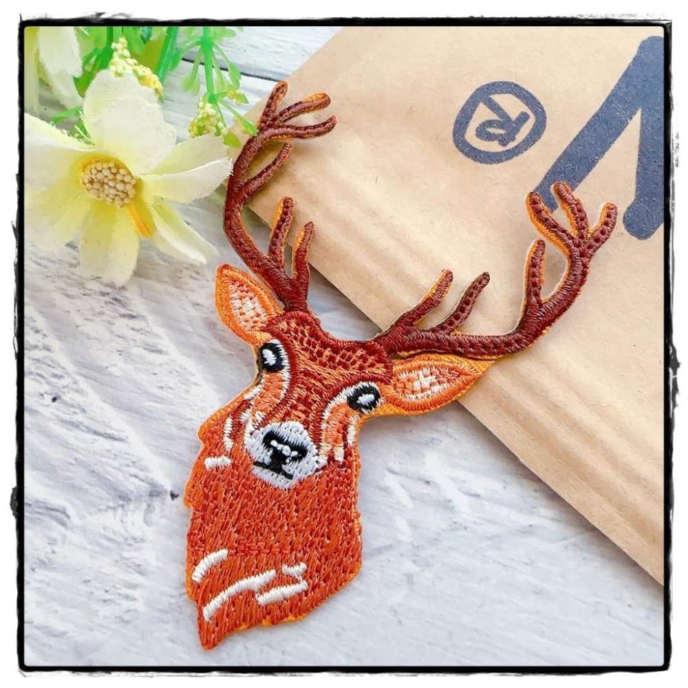 【皮卡布】Q16高品質 花鹿布貼 鹿 麋鹿  裝飾 布貼 臂章燙 刺繡燙布貼 徽章 刺繡布貼 燙貼布 熨燙布貼  補丁-細節圖2
