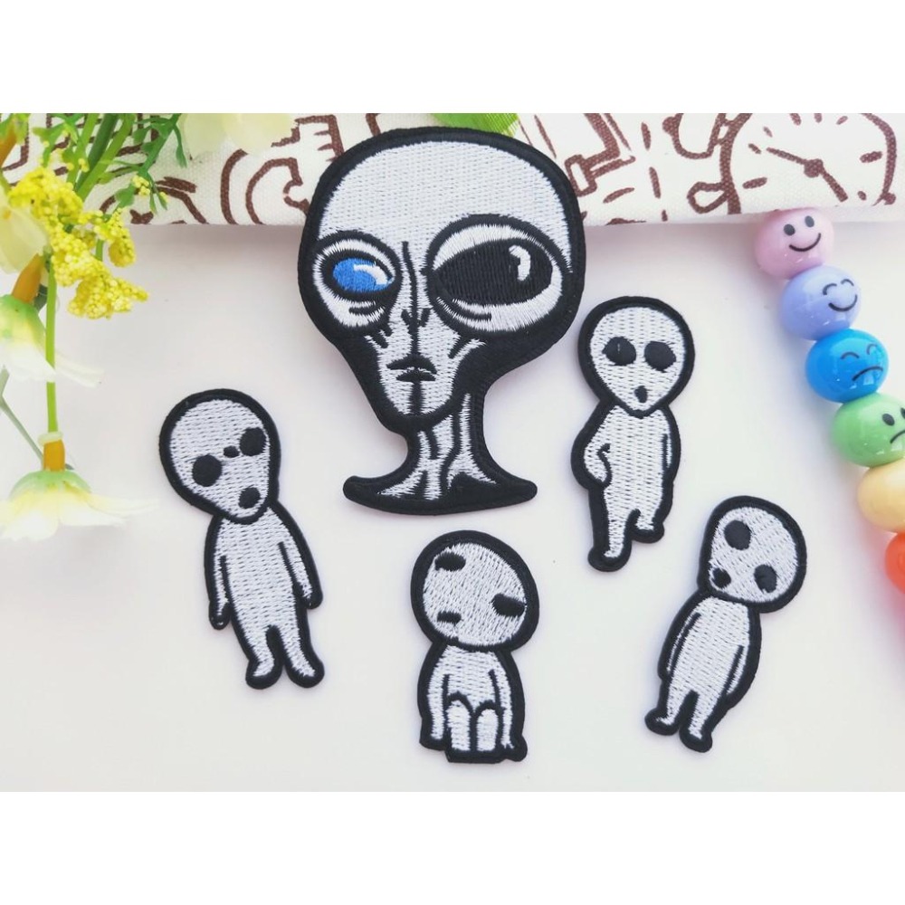 【皮卡布】 S9 外星人 布章 臂章燙 刺繡燙布貼 刺繡 徽章 刺繡布貼 補丁 補破洞 燙貼布 熨燙布貼-細節圖2