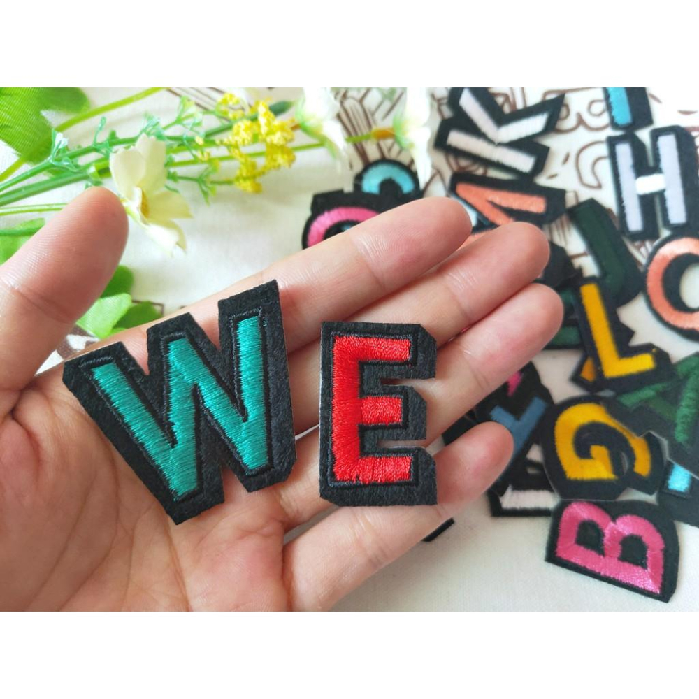 賠本出清英文字母 彩色 26個字母  布貼 臂章燙 刺繡燙布貼 徽章 刺繡布貼 補丁 補破洞 燙貼布 熨燙布貼-細節圖2