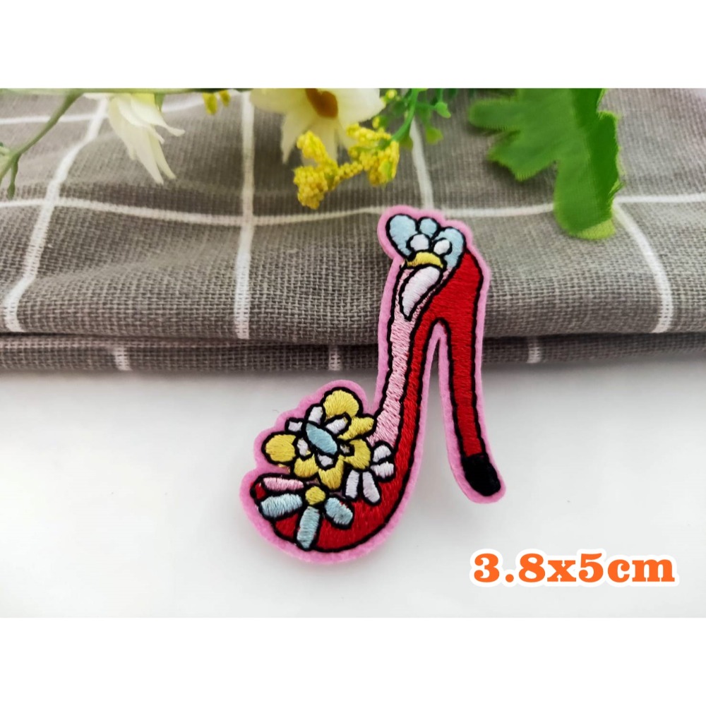 【皮卡布】B8 眼睛 嘴唇 口紅 高跟鞋 裝飾 布貼 臂章燙 刺繡燙布貼 徽章 刺繡布貼 補丁 補破洞 燙貼布 熨燙布貼-規格圖8