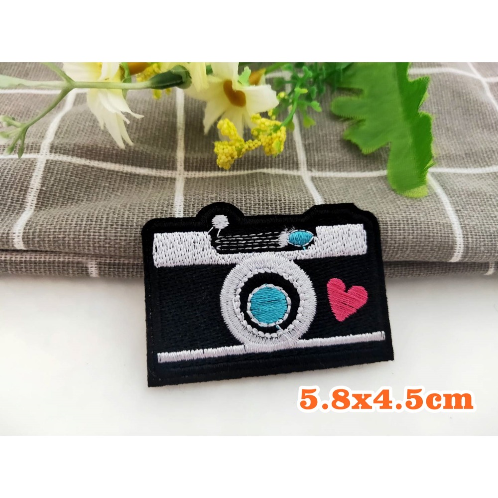 【皮卡布】B8 眼睛 嘴唇 口紅 高跟鞋 裝飾 布貼 臂章燙 刺繡燙布貼 徽章 刺繡布貼 補丁 補破洞 燙貼布 熨燙布貼-規格圖8