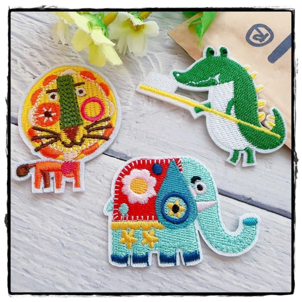 【皮卡布】Q4公雞大象獅子刺蝟 動物 電腦刺鏽 布章 臂章 布標 刺繡燙布貼 徽章 刺繡布貼 補丁 補破洞 熨燙布貼-細節圖6