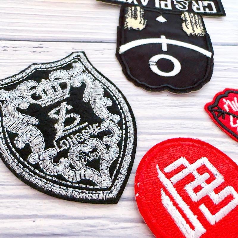 【皮卡布】B3 大舌頭 紅唇 蜂王 裝飾布貼 布章 臂章 布標 刺繡燙布貼 徽章 刺繡布貼 補丁 補破洞 熨燙布貼-細節圖3