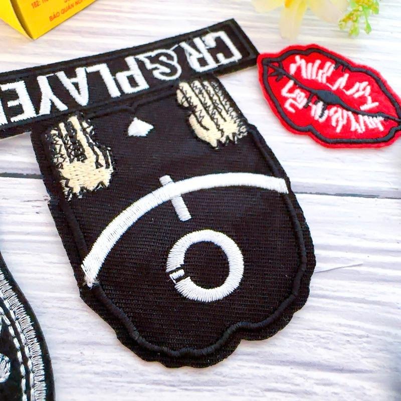 【皮卡布】B3 大舌頭 紅唇 蜂王 裝飾布貼 布章 臂章 布標 刺繡燙布貼 徽章 刺繡布貼 補丁 補破洞 熨燙布貼-細節圖4