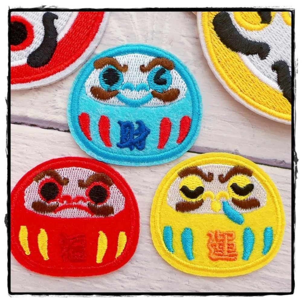 【皮卡布】A2 不倒翁 招財進寶 財神 福神 臂章燙 刺繡燙布貼 刺繡徽章 刺繡布貼  熨燙徽章 燙貼布 魔鬼氈布章-細節圖7