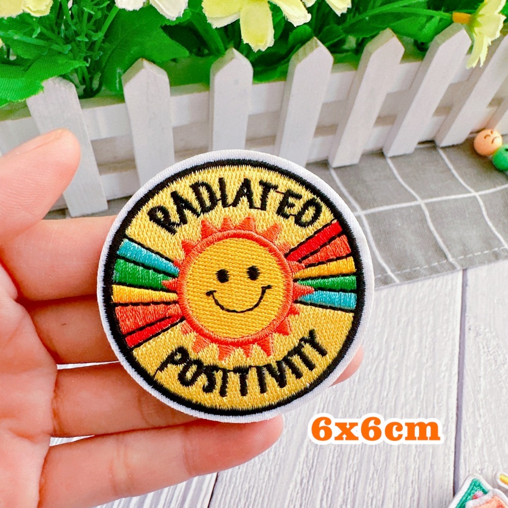 【皮卡布】i9 椰子樹 錄音帶 t4 太陽 徽章 布章 臂章燙 刺繡燙布貼 刺繡布貼 熨燙貼 熨燙布貼 Patch-規格圖5