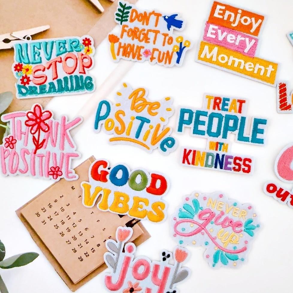 【皮卡布】i23/熨燙/貼紙/魔鬼氈可選｜勵志文字布貼｜文字布章｜徽章｜燙布貼｜布貼｜布章｜刺繡布貼｜魔鬼氈布章｜補丁-細節圖9