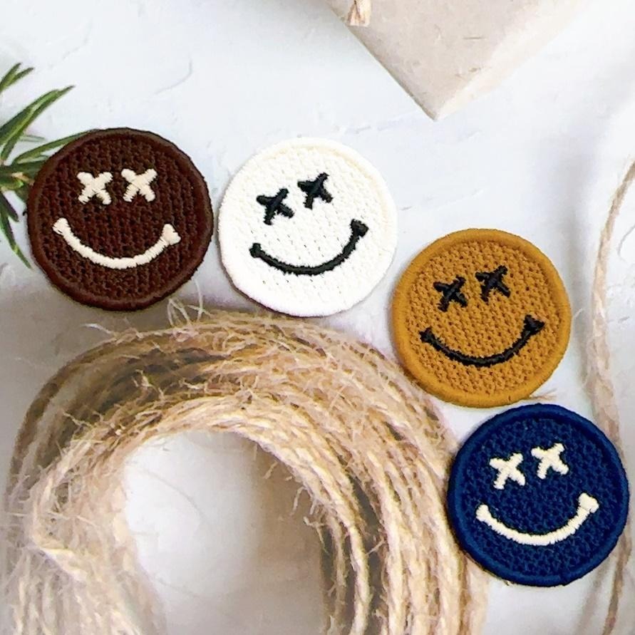 【皮卡布】微笑布貼｜臂章｜徽章｜燙布貼｜布貼｜布章｜刺繡布貼｜魔鬼氈布章｜補丁｜Patch｜刺繡貼｜布貼紙｜刺繡布章-細節圖3