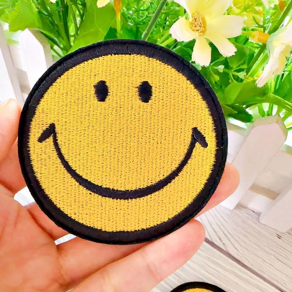 【皮卡布】A14免熨燙 布貼 布章 SMILE 微笑 臂章 徽章 刺繡布貼 熨燙貼 熨燙布貼 Patch 魔鬼氈布章-細節圖2