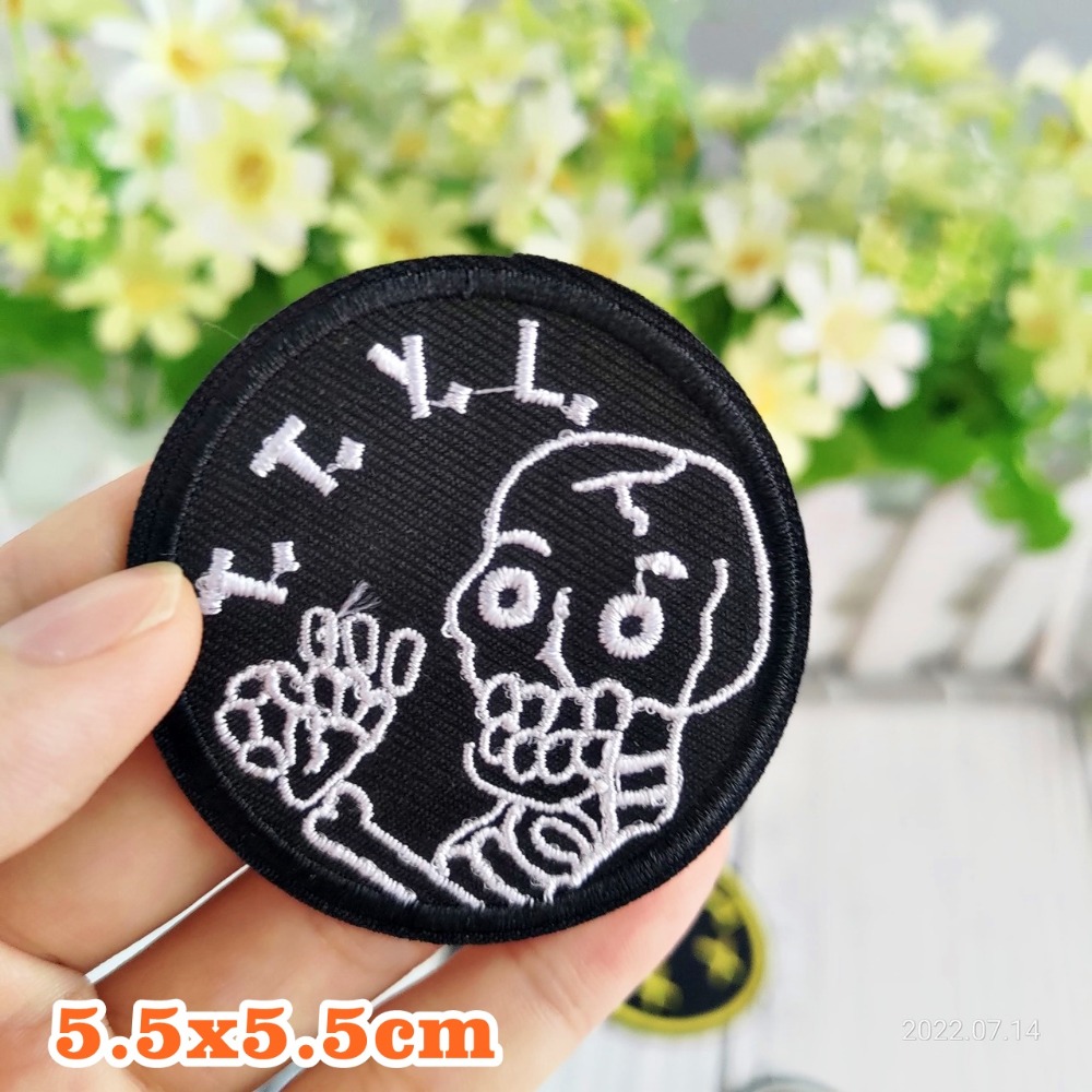 【皮卡布】K3  鬍子 布貼 裝飾 布章 臂章燙 刺繡燙布貼 徽章 刺繡布貼 補丁補破洞 熨燙貼 熨燙布貼 Patch-規格圖1