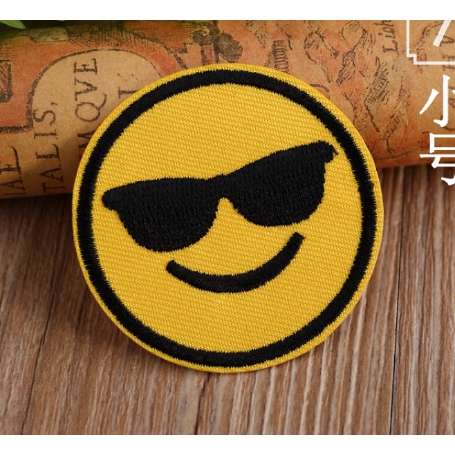 【皮卡布】 H3 微笑 smile 表情圖 布章 臂章燙 刺繡燙布貼 熨燙徽章 刺繡布貼  燙貼布 熨燙布貼 魔鬼氈布章-規格圖1