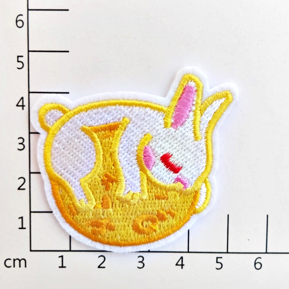 【皮卡布】S1手工diy玉兔 月球 標幟 電腦刺鏽 布章 臂章 布標 刺繡燙布貼 徽章 刺繡布貼 補丁 補破洞 熨燙布貼-細節圖2
