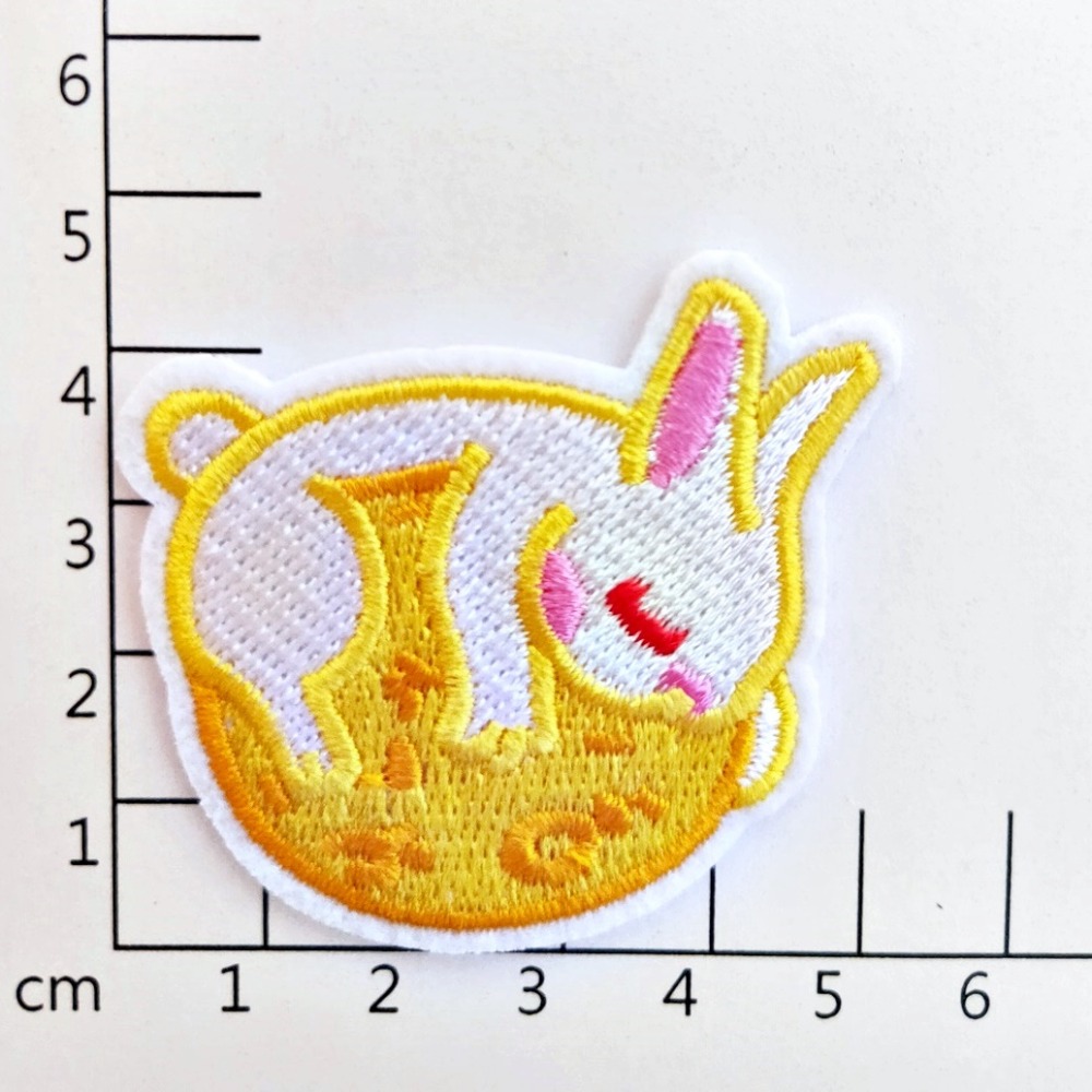 【皮卡布】S1手工diy玉兔 月球 標幟 電腦刺鏽 布章 臂章 布標 刺繡燙布貼 徽章 刺繡布貼 補丁 補破洞 熨燙布貼-規格圖3