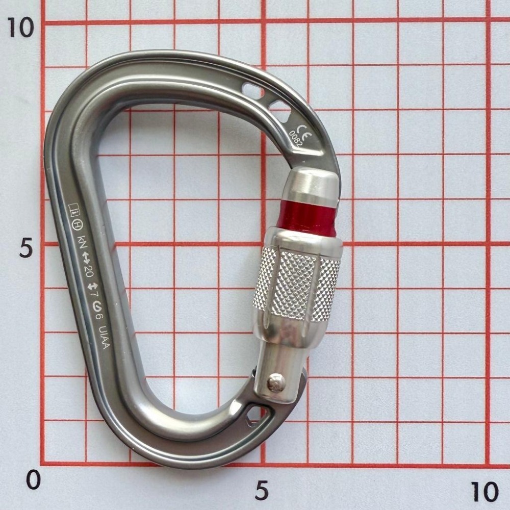 【隔壁山友】現貨+發票 Petzl Rocha Screw Lock 帶鎖鉤環 鉤環 大D鉤環 超輕量 攀岩-細節圖2