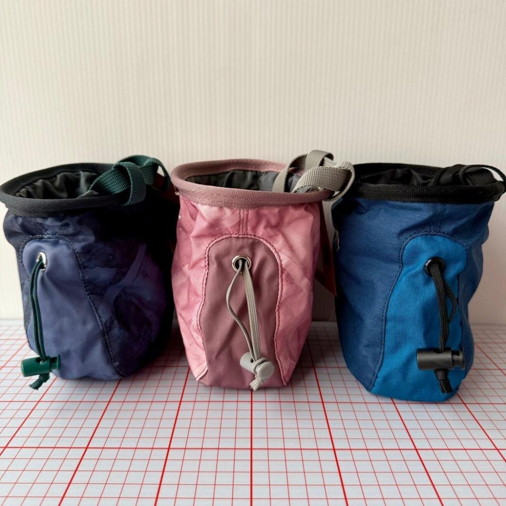 【隔壁山友】現貨+發票 Petzl SAKA Ergonomic chalk bag 粉袋 人體工學粉袋 攀岩 抱石-細節圖3
