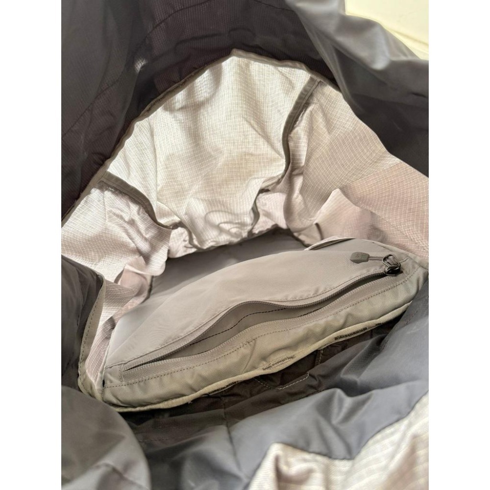 【隔壁山友】二手九成新 Arc‘teryx Alpha AR 35 輕量登山包 始祖鳥 登山包 登山 背包-細節圖5