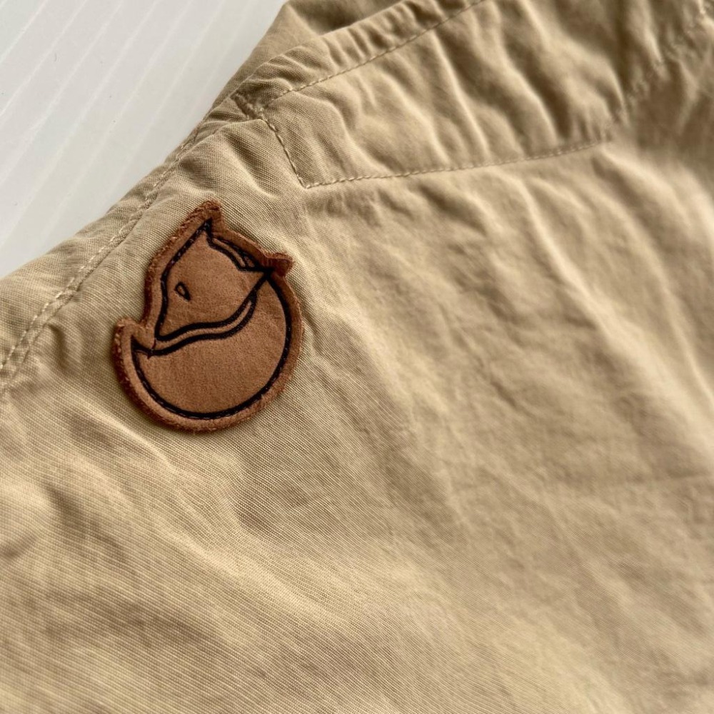 【隔壁山友】二手 Fjallraven Abisko Hybrid W Shorts 小狐狸 短褲 登山短褲 女38-細節圖5