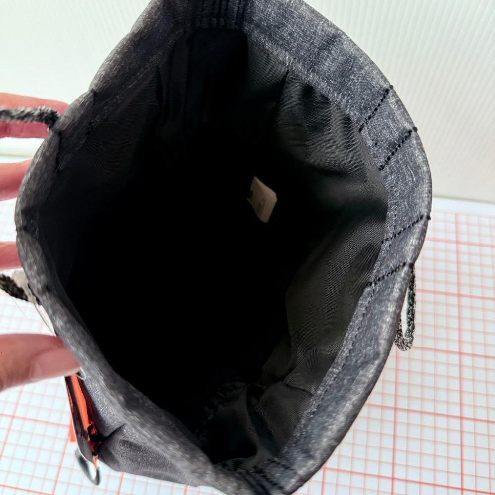 【隔壁山友】現貨+發票 Petzl SAKAB Bouldering chalk bag 粉袋 抱石粉袋 磁吸 攀岩-細節圖3