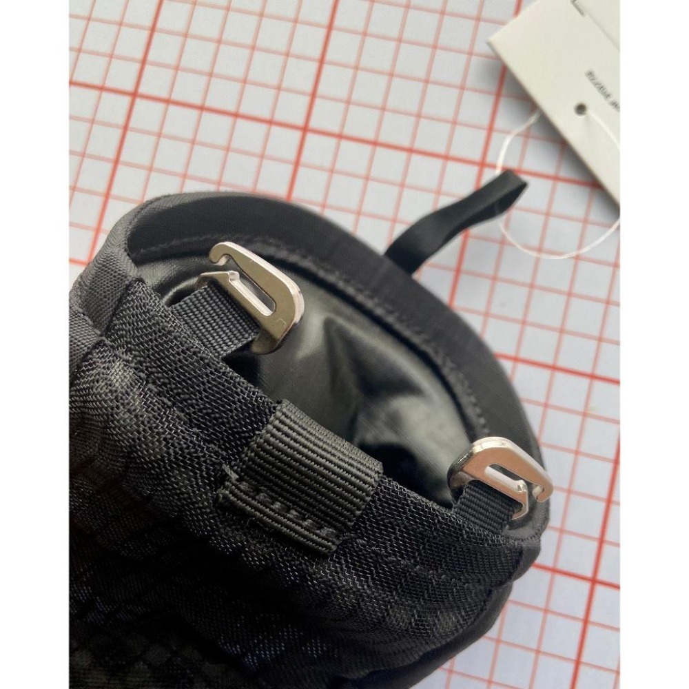 【隔壁山友】現貨+發票 Salomon Custom Quiver 登山杖收納袋 登山杖袋 快速收納 所羅門 越野跑-細節圖4