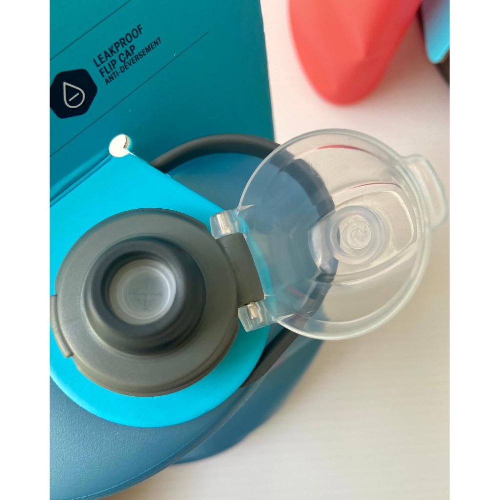 【隔壁山友】現貨+發票 Hydrapak Stow 500ml/ 1L 可壓縮式水壺 軟水壺 軟水袋-細節圖2