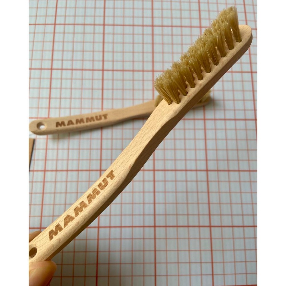 【隔壁山友】現貨+發票 Mammut 長毛象 Boulder Brush Micro 岩點刷 攀岩刷-細節圖2