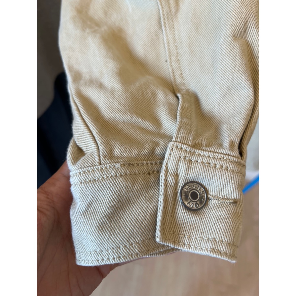 二手MO-BO卡其oversize大衣-細節圖4