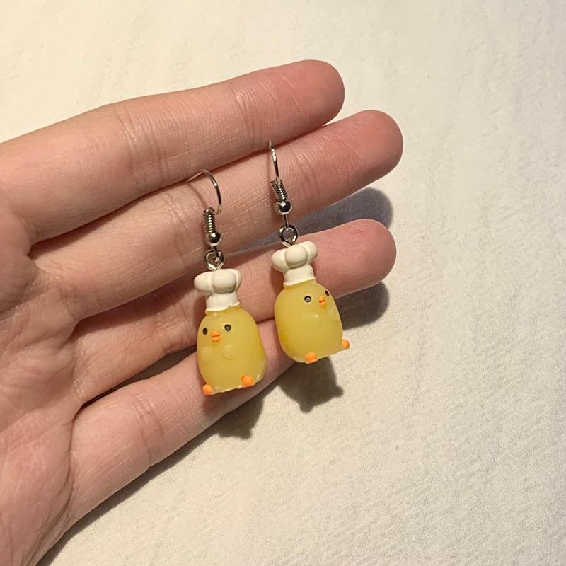 𝗦𝗽𝗿𝗶𝗻𝗚𝘂𝗮｜現貨｜小雞廚師耳環 可愛日系動物迷你精緻少女心趣味創意耳飾吊飾無耳洞耳夾-細節圖4