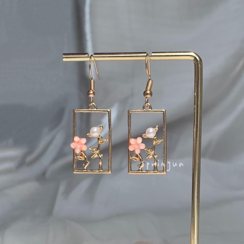 𝗦𝗽𝗿𝗶𝗻𝗚𝘂𝗮｜現貨｜古風梅花珍珠耳環 復古精緻氣質古韻百搭無耳洞耳夾-細節圖2