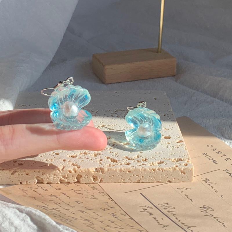 𝗦𝗽𝗿𝗶𝗻𝗚𝘂𝗮｜現貨｜湛藍水晶貝殼耳環 清新可愛日系動物迷你精緻少女心趣味創意耳飾吊飾無耳洞耳夾-細節圖2