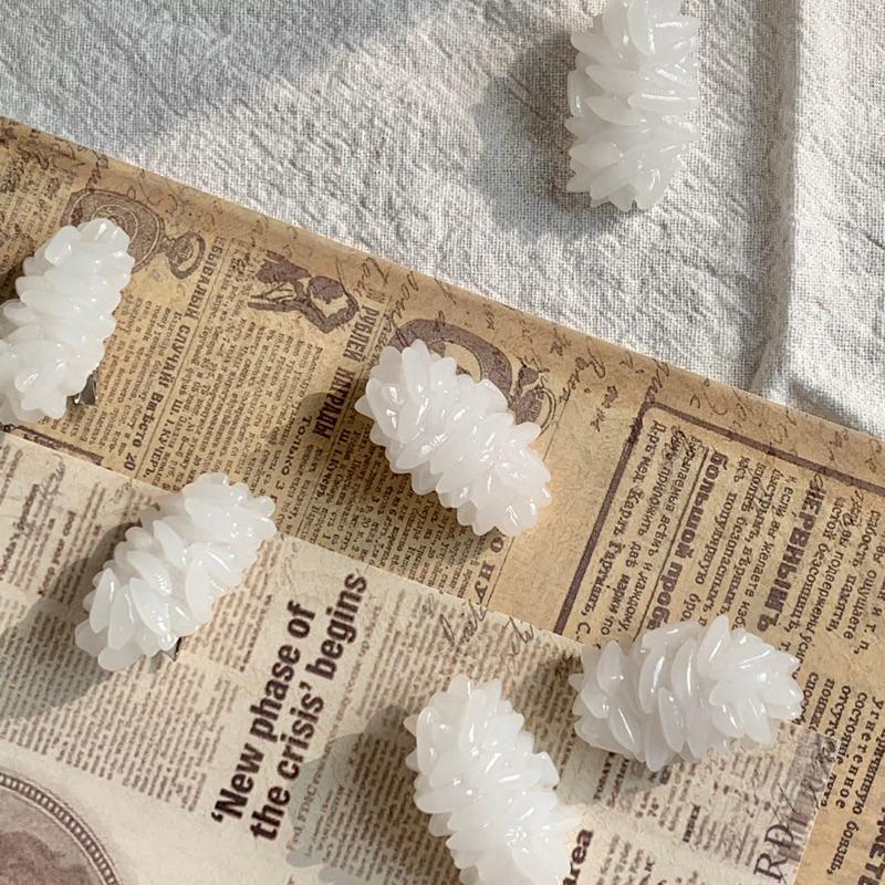 𝗦𝗽𝗿𝗶𝗻𝗚𝘂𝗮｜現貨｜一坨飯粒髮夾 食物清新可愛日系袖珍趣味創意少女心飾品-細節圖2