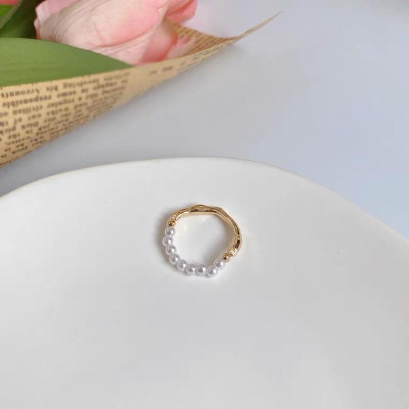 𝗦𝗽𝗿𝗶𝗻𝗚𝘂𝗮｜現貨｜金屬珍珠戒指 復古氣質文藝溫柔法式浪漫森系氣質精緻百搭無耳洞耳夾-細節圖2