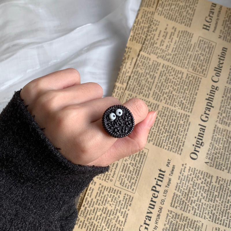 𝗦𝗽𝗿𝗶𝗻𝗚𝘂𝗮｜現貨｜餅乾小精靈戒指 可愛日系迷你精緻少女心趣味創意-細節圖5