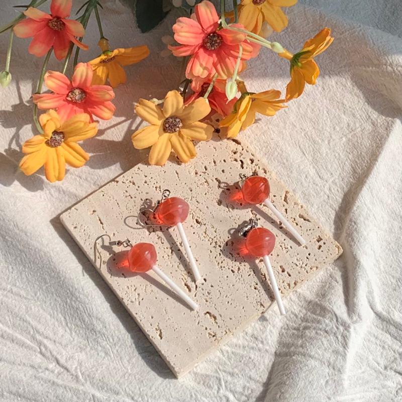 𝗦𝗽𝗿𝗶𝗻𝗚𝘂𝗮｜現貨｜草莓棒棒糖 清新可愛日系食物迷你精緻少女心趣味創意耳飾吊飾無耳洞耳夾-細節圖5