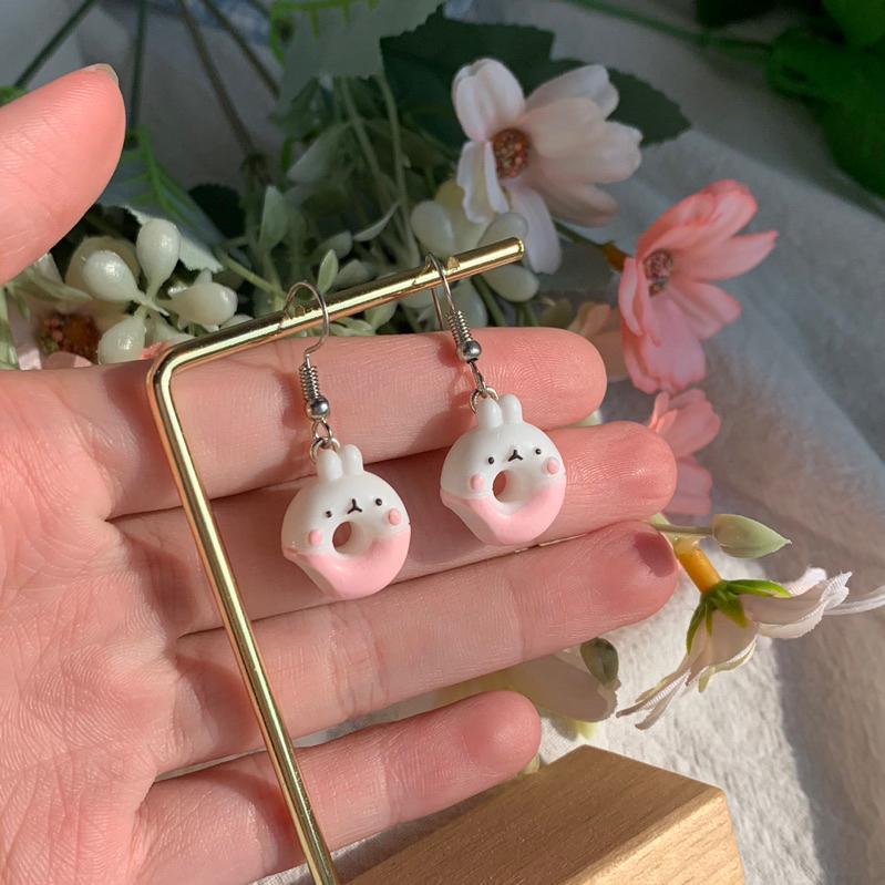 𝗦𝗽𝗿𝗶𝗻𝗚𝘂𝗮｜現貨｜草莓小兔甜甜圈 可愛日系動物迷你精緻少女心袖珍趣味搞怪浮誇耳飾無耳洞耳夾-細節圖3