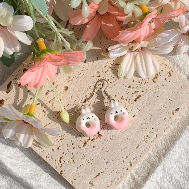 𝗦𝗽𝗿𝗶𝗻𝗚𝘂𝗮｜現貨｜草莓小兔甜甜圈 可愛日系動物迷你精緻少女心袖珍趣味搞怪浮誇耳飾無耳洞耳夾-細節圖5