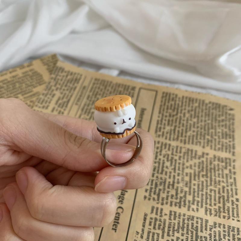 𝗦𝗽𝗿𝗶𝗻𝗚𝘂𝗮｜現貨｜ 小兔夾心餅乾戒指 可愛日系動物迷你精緻少女心趣味創意飾品-細節圖7