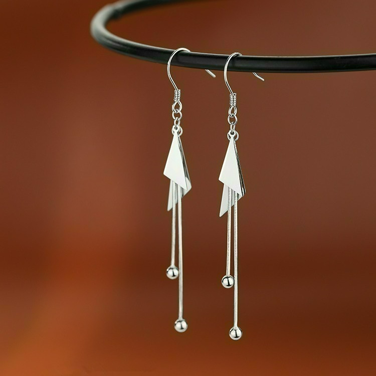 Ϙϙ JYL-玩美耳環 ◆『003』耳掛耳墜式耳環 ◆幾何三角中長銀珠流蘇 ϙϘ-細節圖2