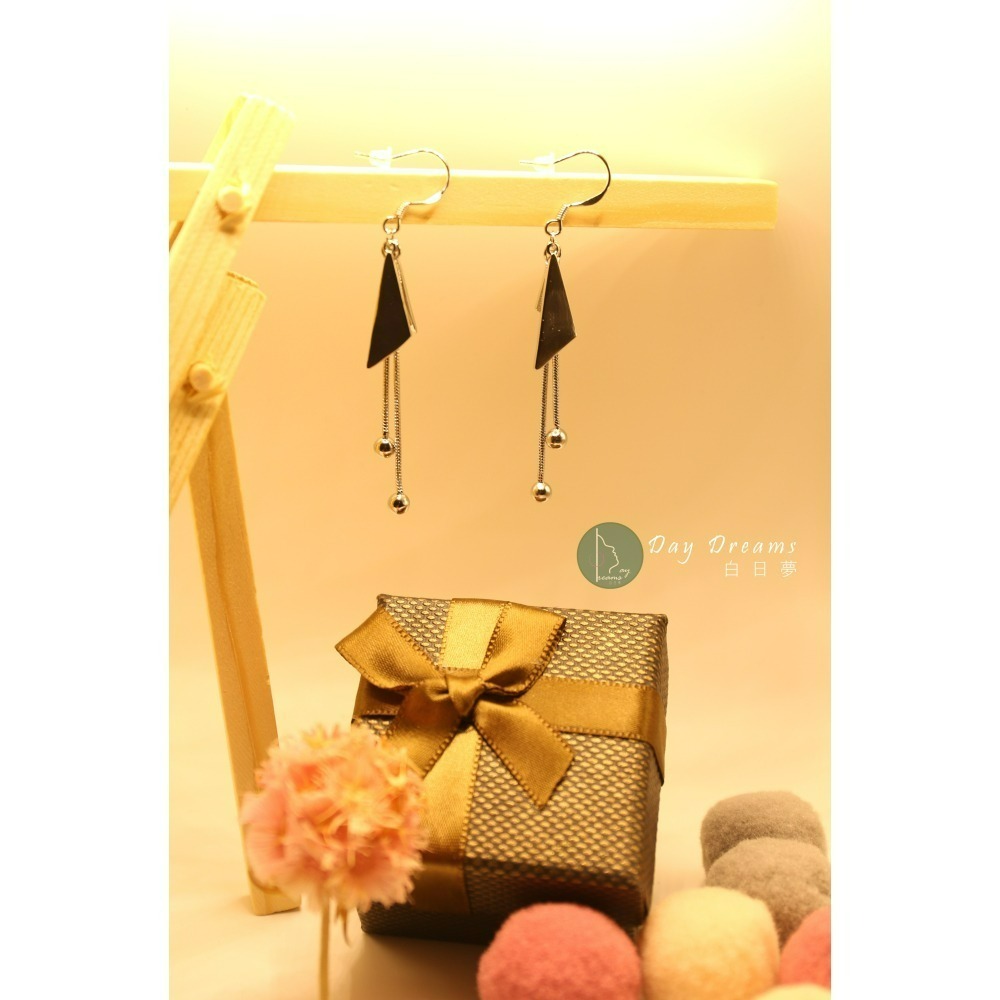 Ϙϙ JYL-玩美耳環 ◆『003』耳掛耳墜式耳環 ◆幾何三角中長銀珠流蘇 ϙϘ-細節圖3