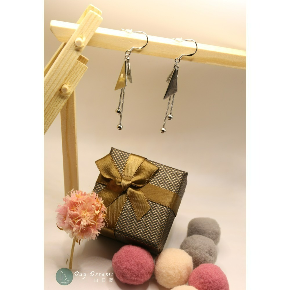 Ϙϙ JYL-玩美耳環 ◆『003』耳掛耳墜式耳環 ◆幾何三角中長銀珠流蘇 ϙϘ-細節圖5