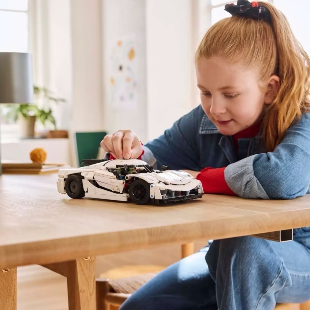 LEGO 42184 科尼賽克 Jesko Absolut White【樂高玩家】Technic 系列 樂高盒組-細節圖8