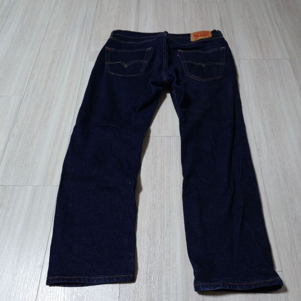 九成新 Levi＇s 牛仔褲 W:33 L:29 九成新 因為尺寸不合所以售出-細節圖2