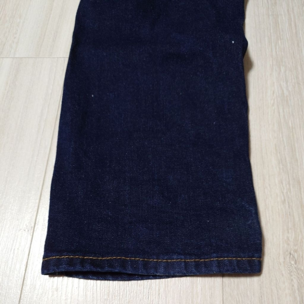 九成新 Levi＇s 牛仔褲 W:33 L:29 九成新 因為尺寸不合所以售出-細節圖7