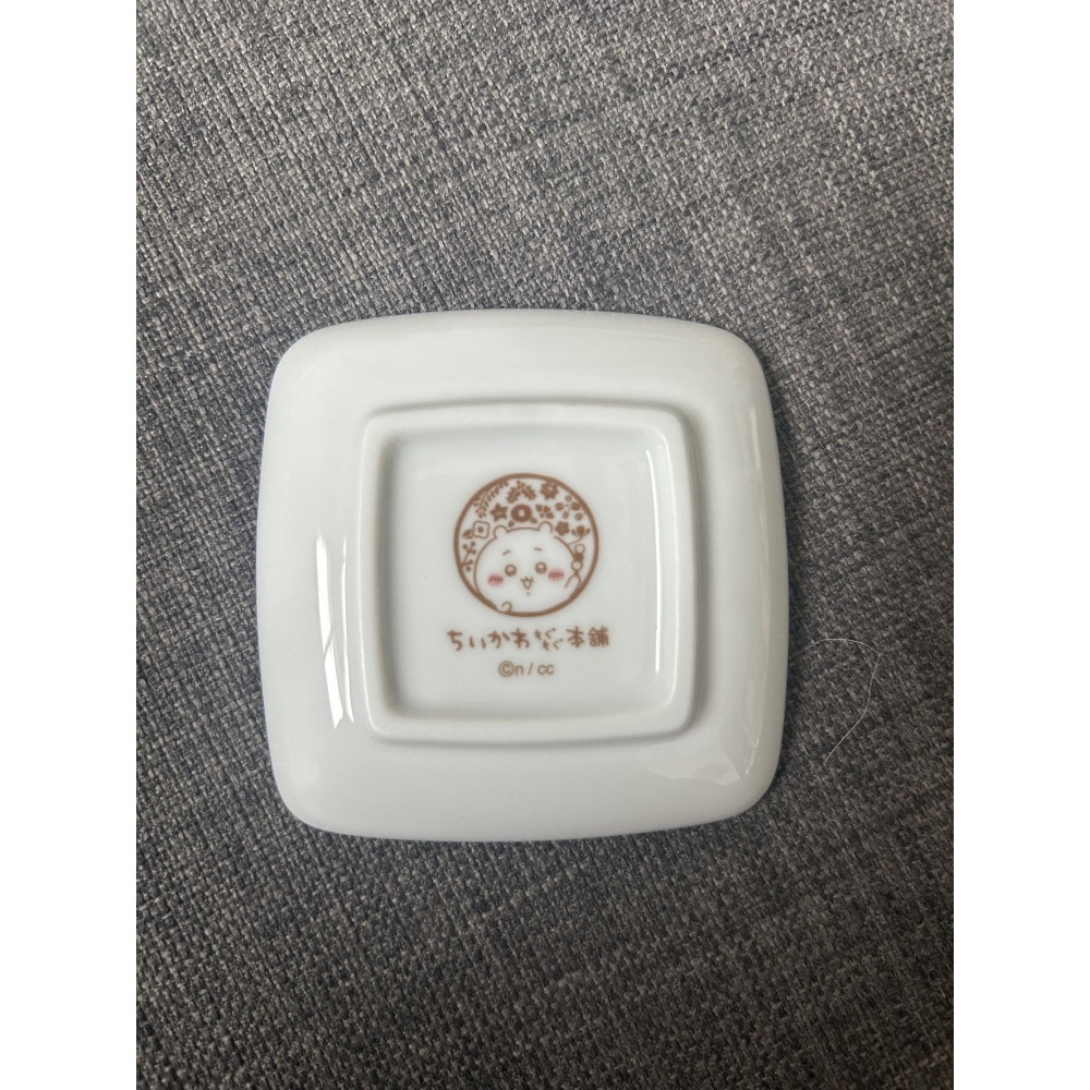 全站免運 全新現貨 吉伊卡哇 日本正版 川越限定 豆皿 碟子 沾醬碟 方碟 當地店鋪帶回 chiikawa-細節圖6