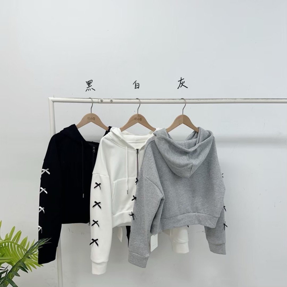 【預購】甜酷連帽蝴蝶結袖拉鍊外套（灰）-細節圖4