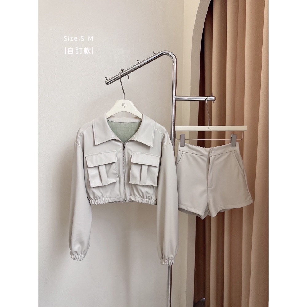 百搭短版翻領皮感套裝-細節圖2