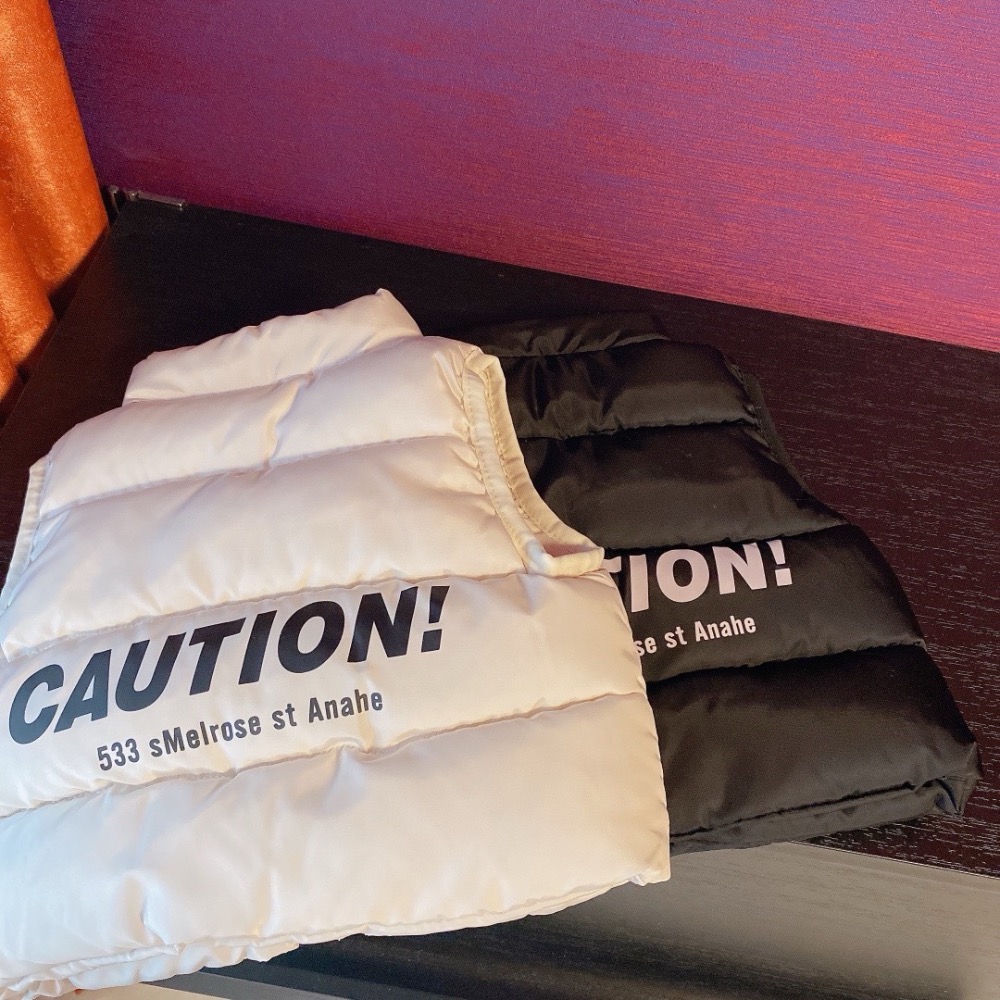 字母印花馬甲棉背心-細節圖2