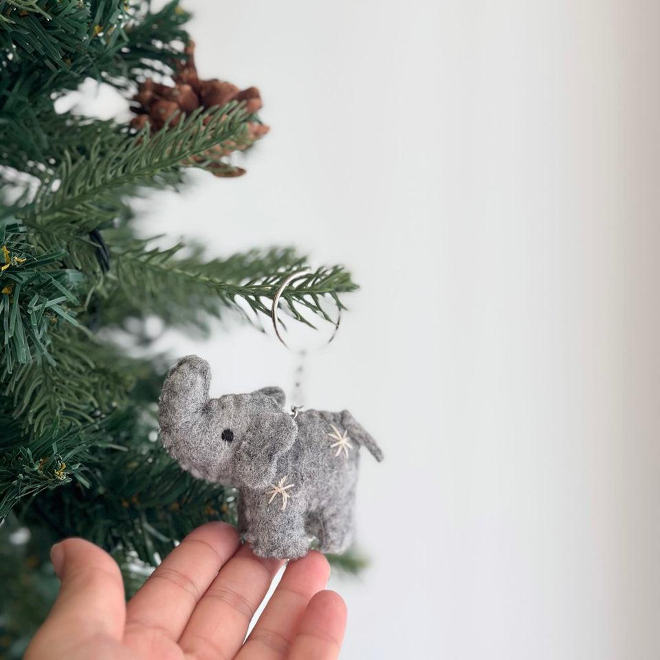 Felt Keychain - Elephant with Snowflake Embroidery-細節圖6