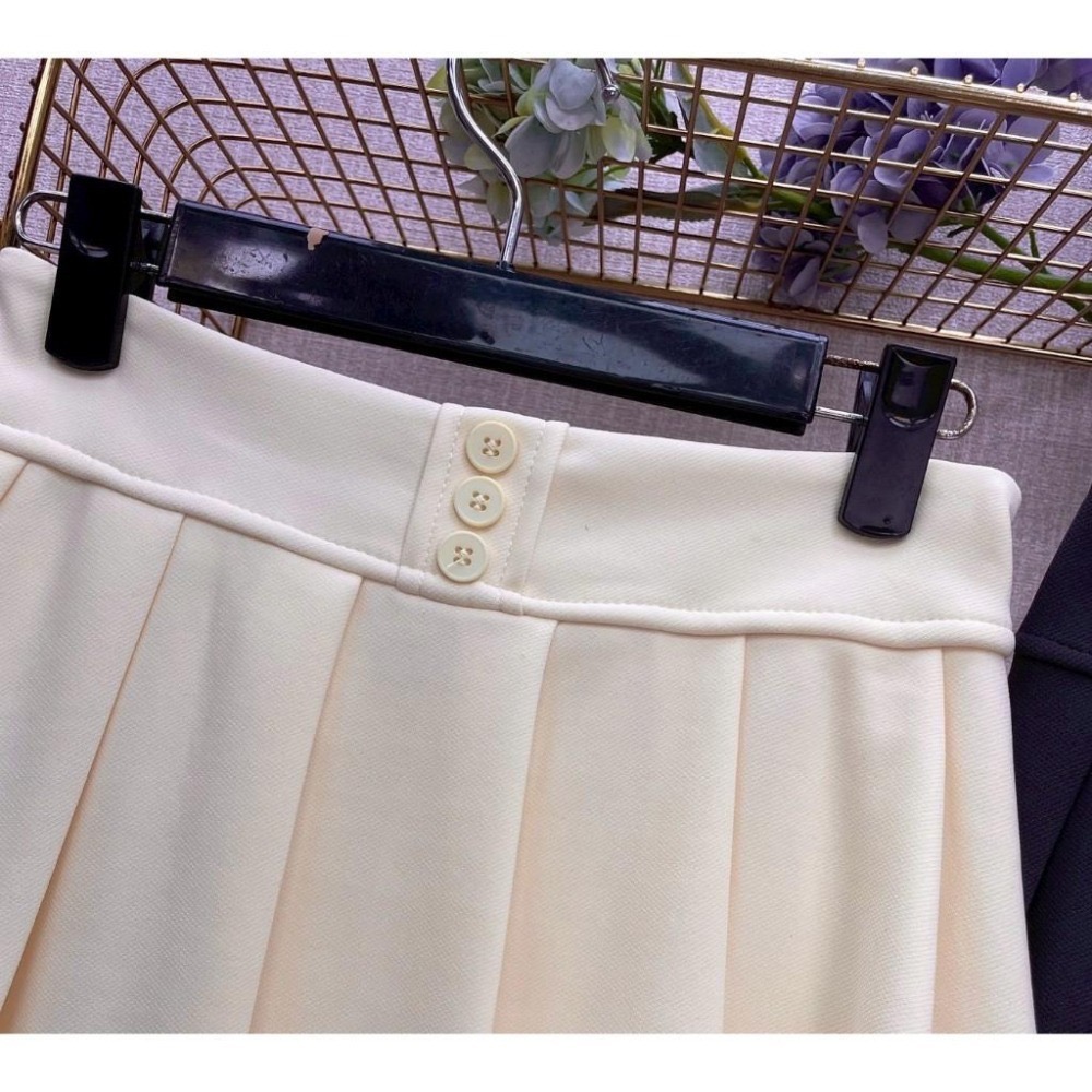 MIMA女王 ❤A167💡三排釦百摺短裙-細節圖2